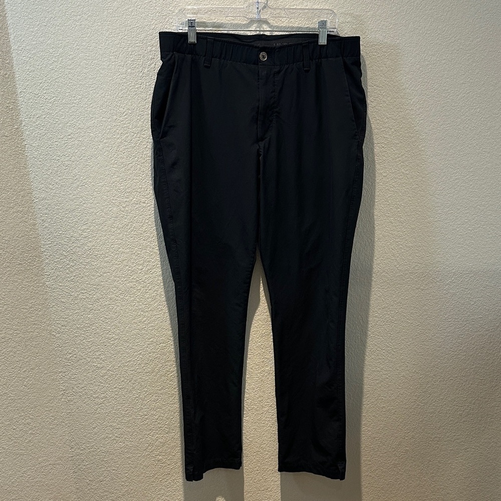 Under Armour Black Men's Performance Chinos Size 38/32